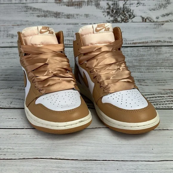 Nike Air Jordan 1 Retro High OG Praline Women’s - Picture 2 of 7